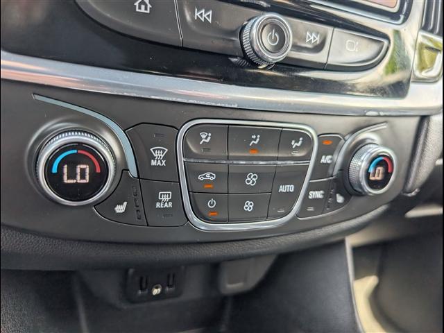 used 2022 Chevrolet Traverse car, priced at $23,950