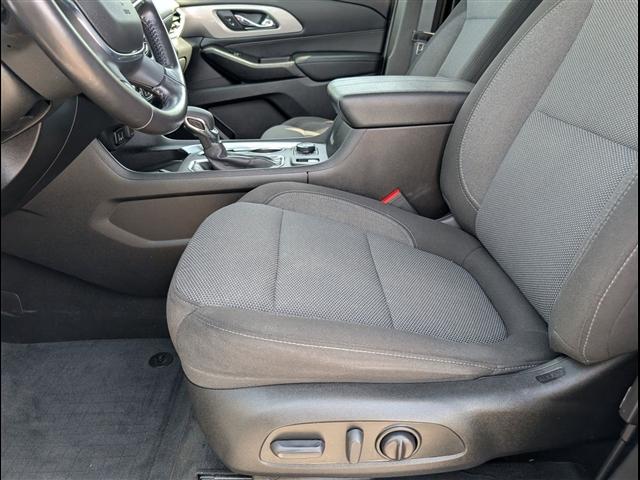 used 2022 Chevrolet Traverse car, priced at $23,950