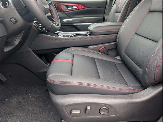new 2026 Chevrolet Traverse car, priced at $61,017