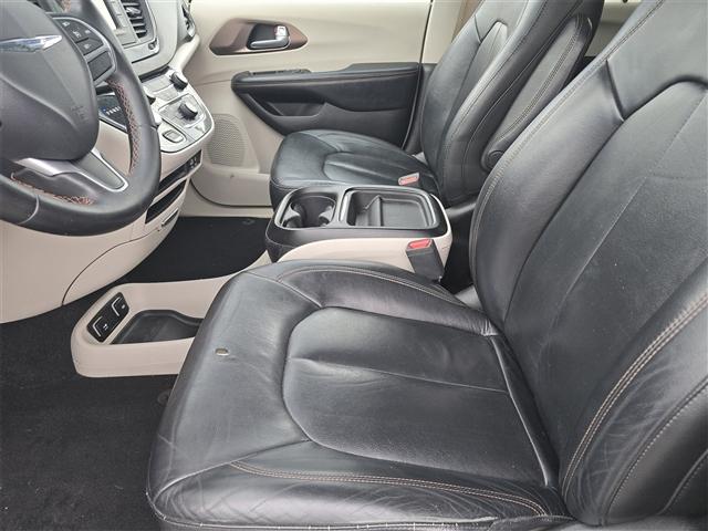 used 2017 Chrysler Pacifica car, priced at $11,950