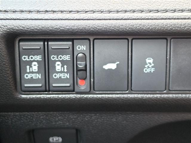 used 2025 Honda Odyssey car, priced at $40,950