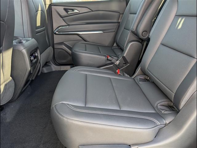 new 2026 Chevrolet Traverse car, priced at $44,318