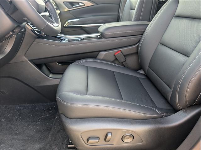 new 2026 Chevrolet Traverse car, priced at $43,843