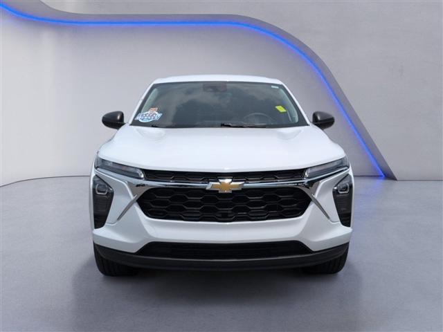 used 2024 Chevrolet Trax car, priced at $20,729