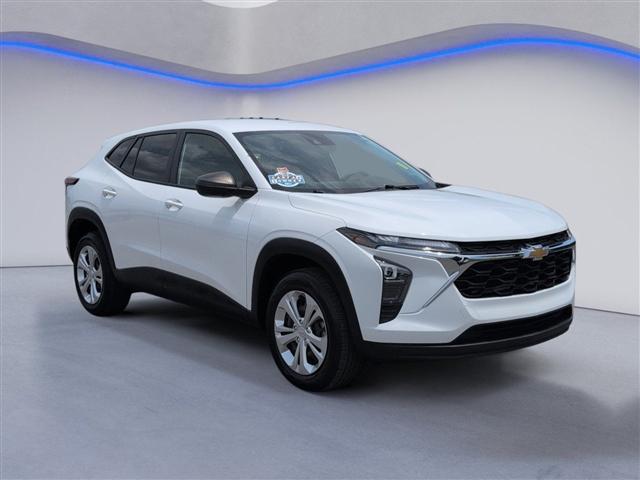 used 2024 Chevrolet Trax car, priced at $20,729