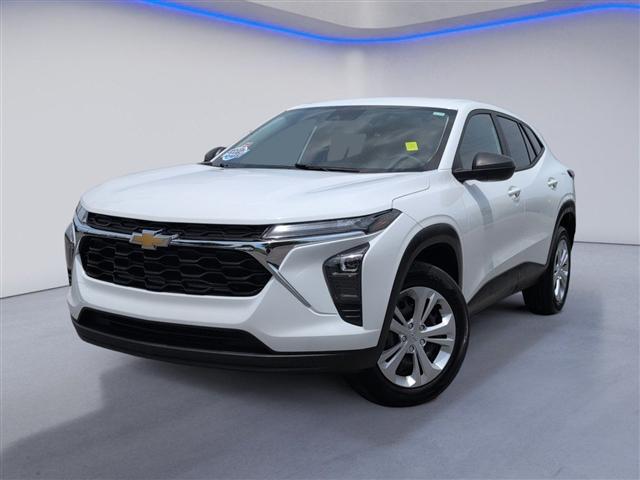 used 2024 Chevrolet Trax car, priced at $20,729