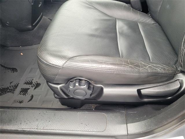 used 2005 Honda CR-V car, priced at $9,995