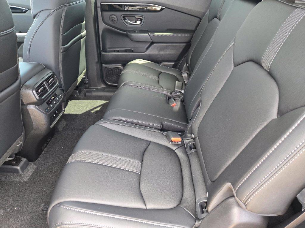 new 2026 Honda Pilot car, priced at $50,370