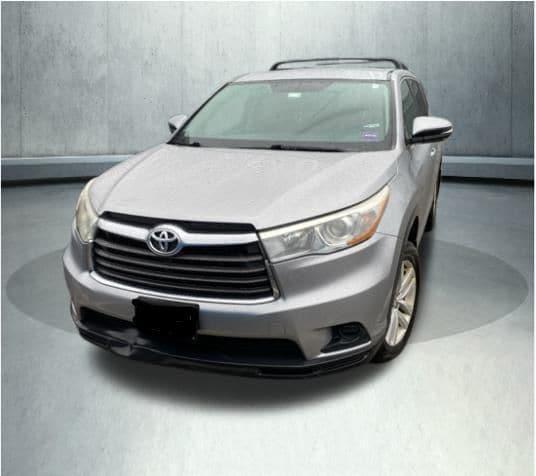 used 2016 Toyota Highlander car, priced at $15,300