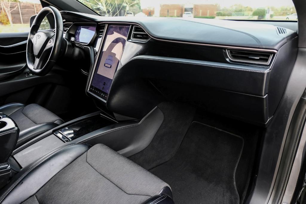 used 2018 Tesla Model X car, priced at $22,000