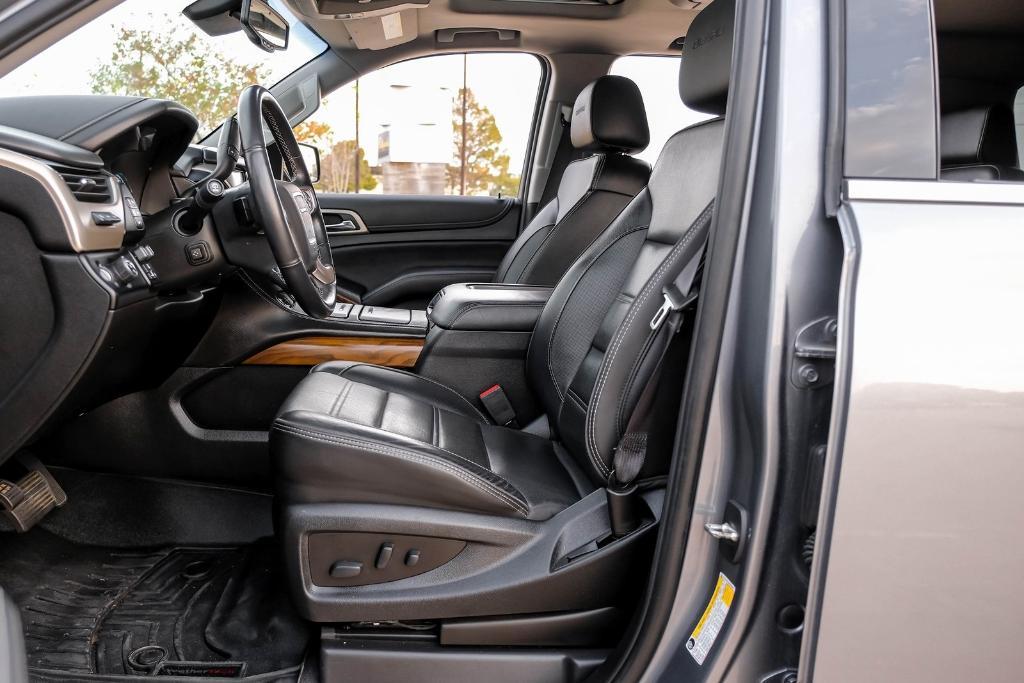 used 2019 GMC Yukon XL car, priced at $27,999