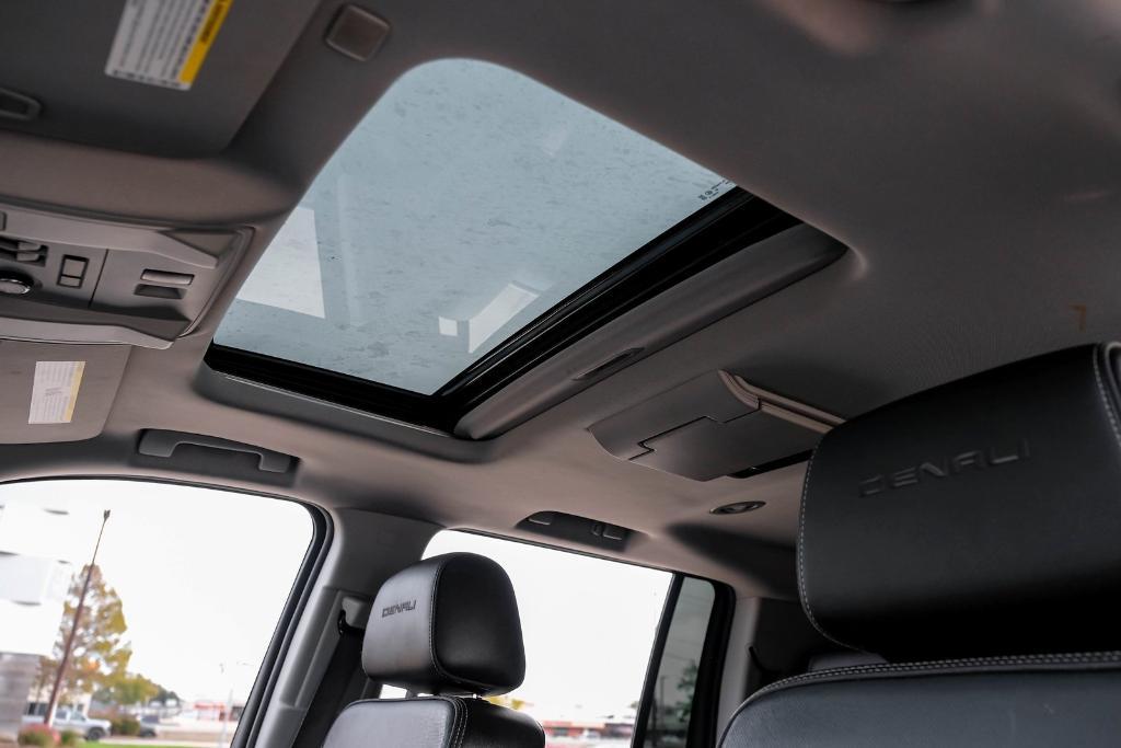 used 2019 GMC Yukon XL car, priced at $27,999