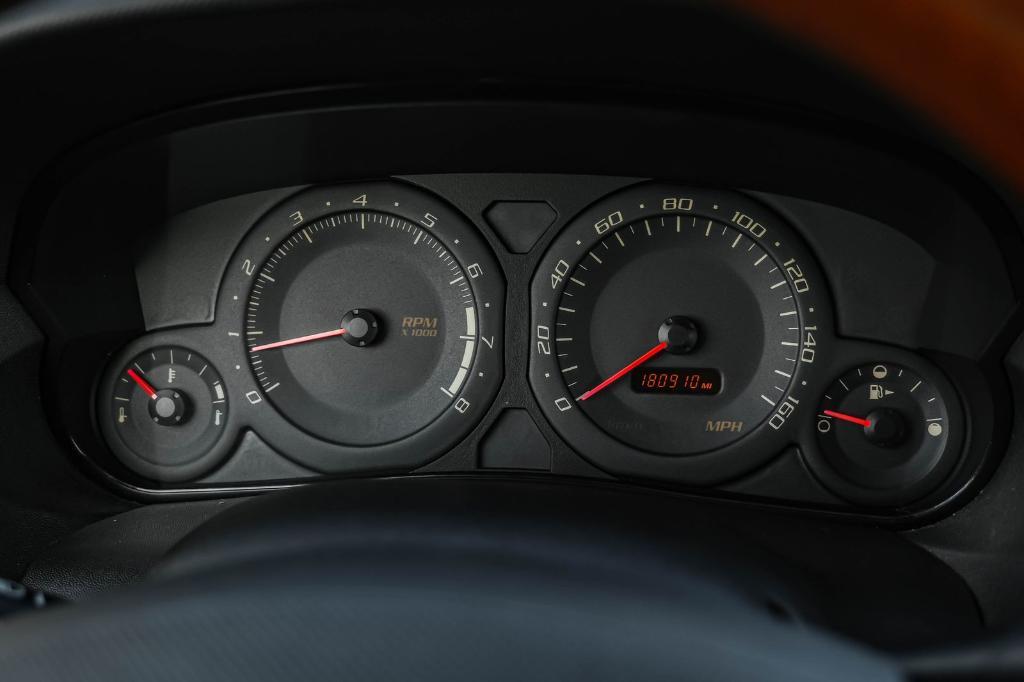 used 2004 Cadillac SRX car, priced at $4,499