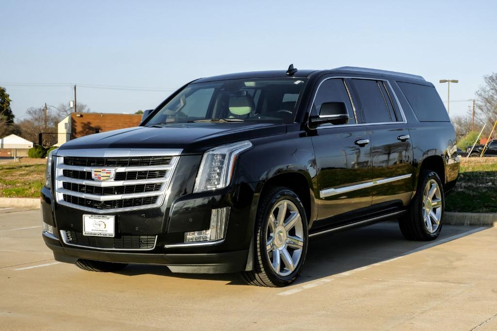 used 2019 Cadillac Escalade ESV car, priced at $26,999
