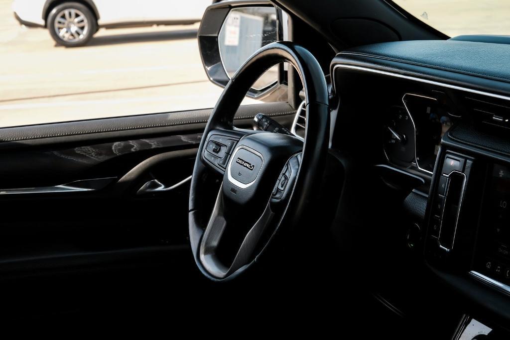 used 2021 GMC Yukon XL car, priced at $38,799