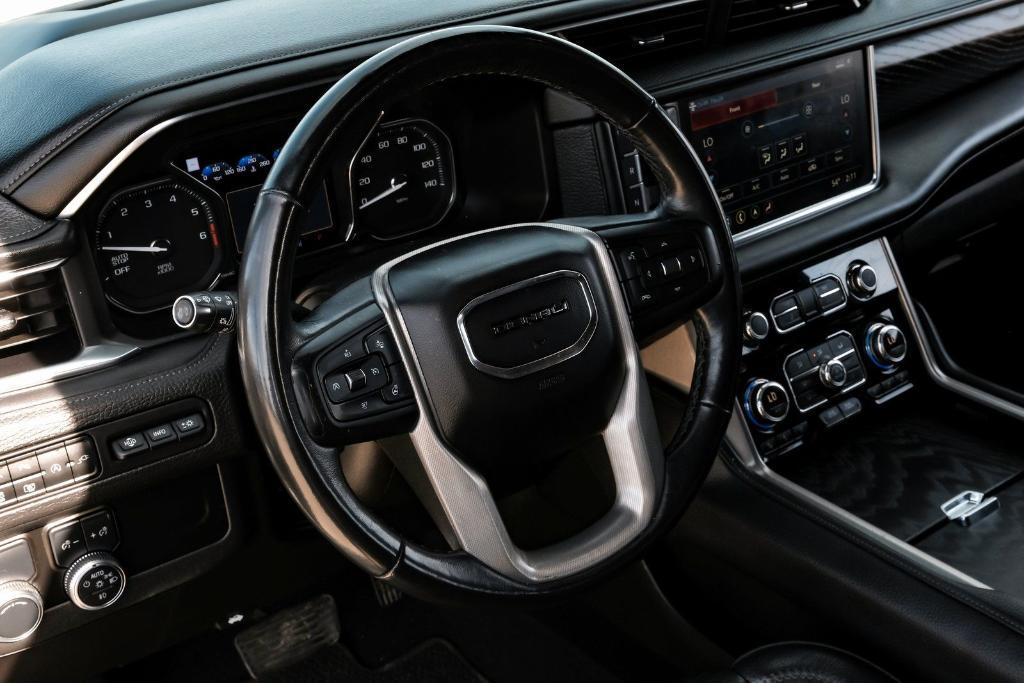 used 2021 GMC Yukon XL car, priced at $38,799