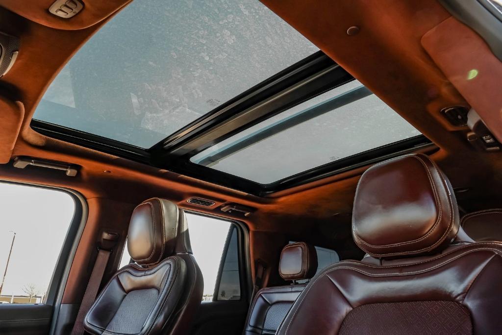 used 2019 Lincoln Navigator car, priced at $28,999