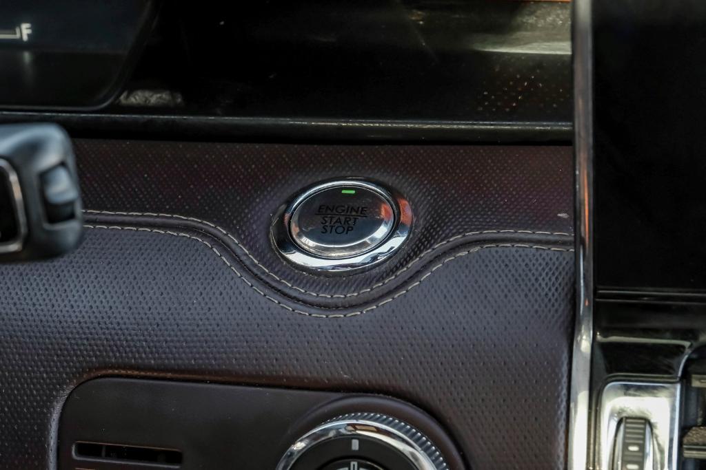 used 2019 Lincoln Navigator car, priced at $28,999