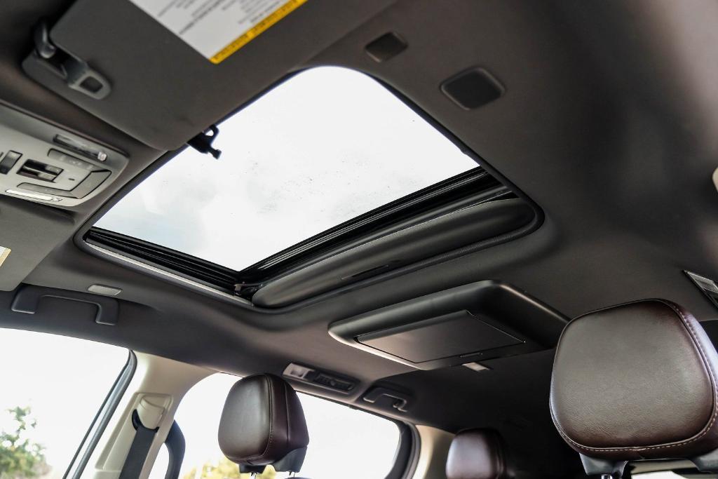 used 2022 Toyota Sienna car, priced at $48,579