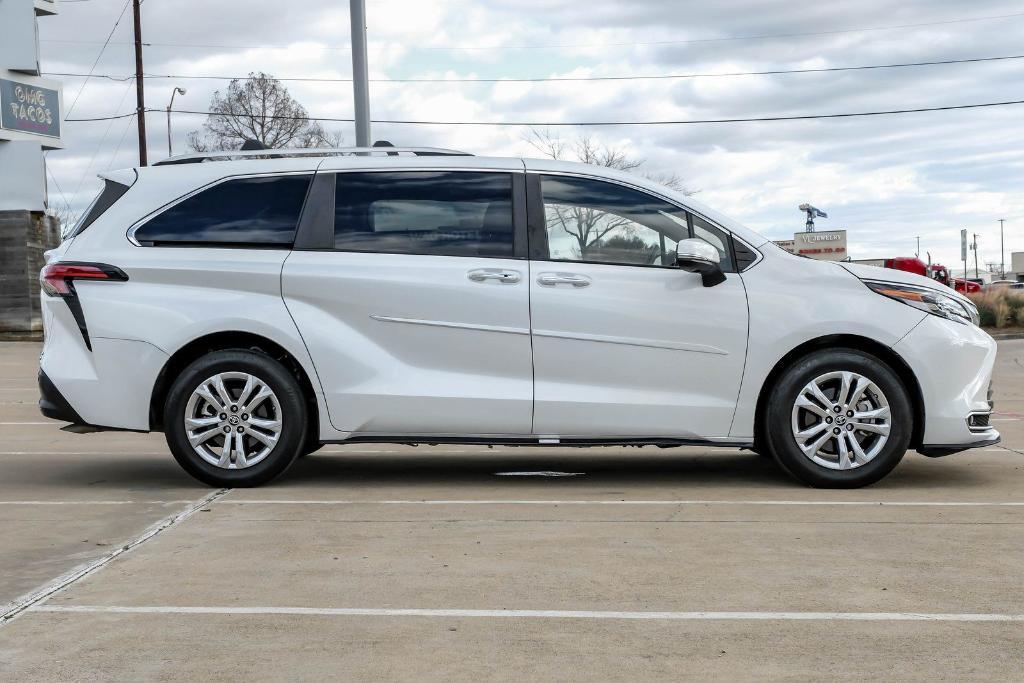 used 2022 Toyota Sienna car, priced at $48,579