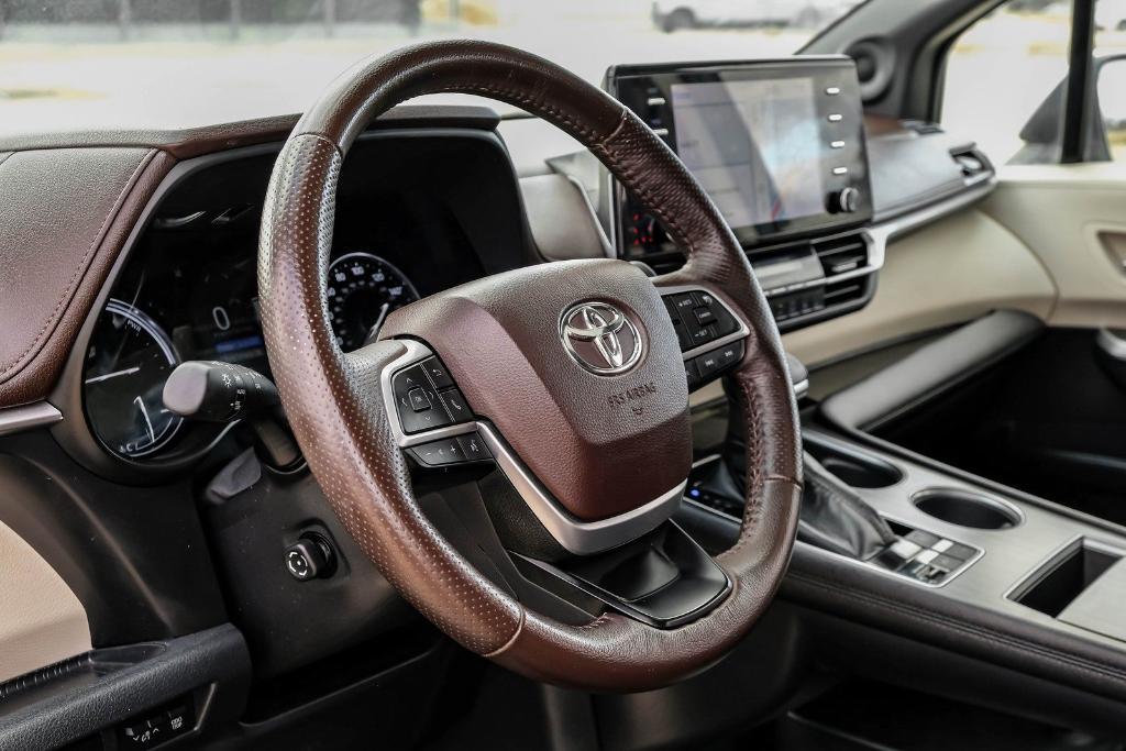 used 2022 Toyota Sienna car, priced at $48,579