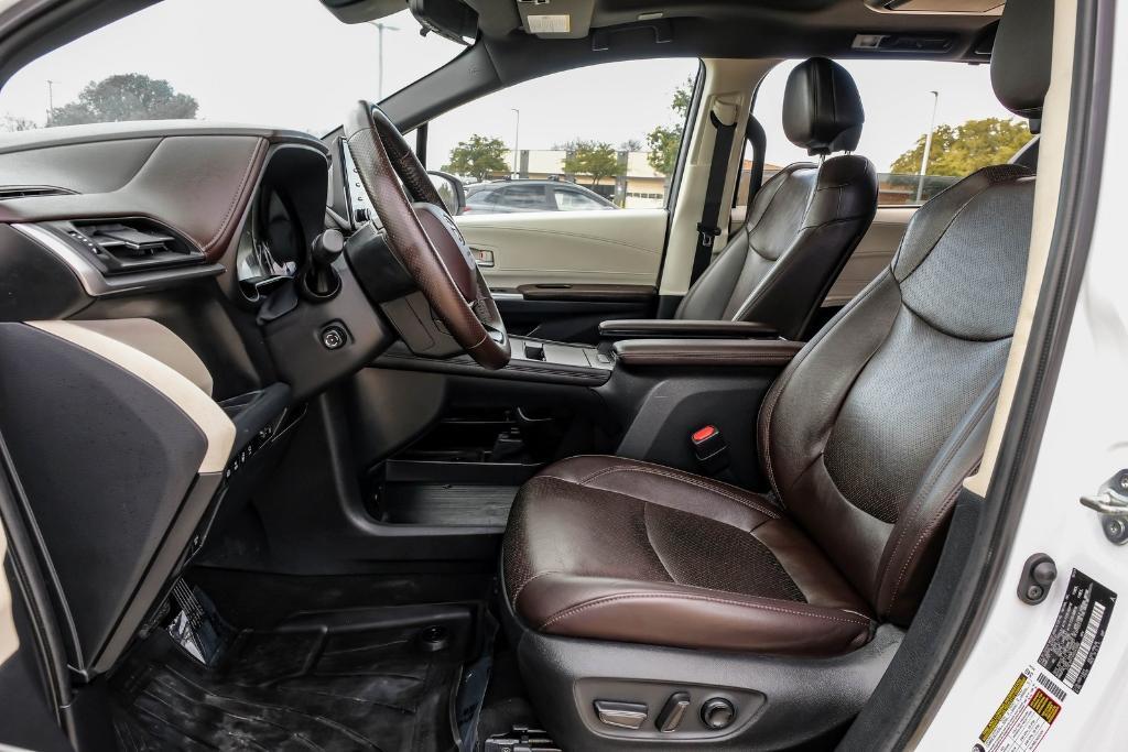 used 2022 Toyota Sienna car, priced at $48,579