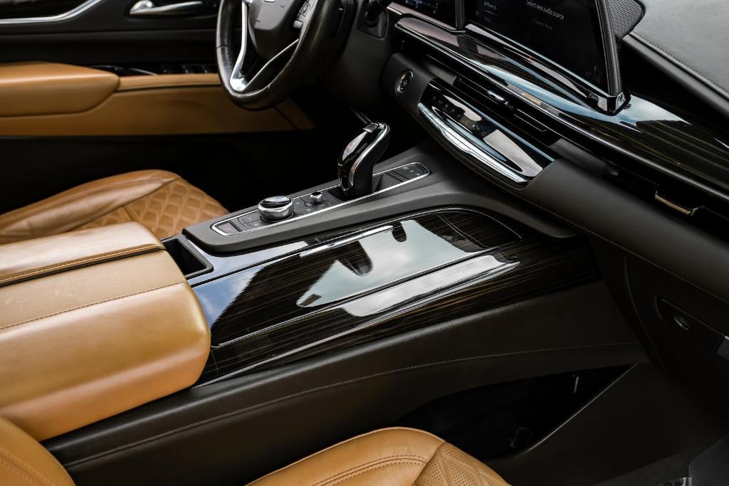 used 2021 Cadillac Escalade ESV car, priced at $48,999