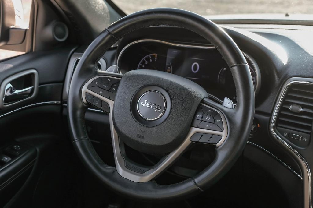 used 2015 Jeep Grand Cherokee car, priced at $10,999