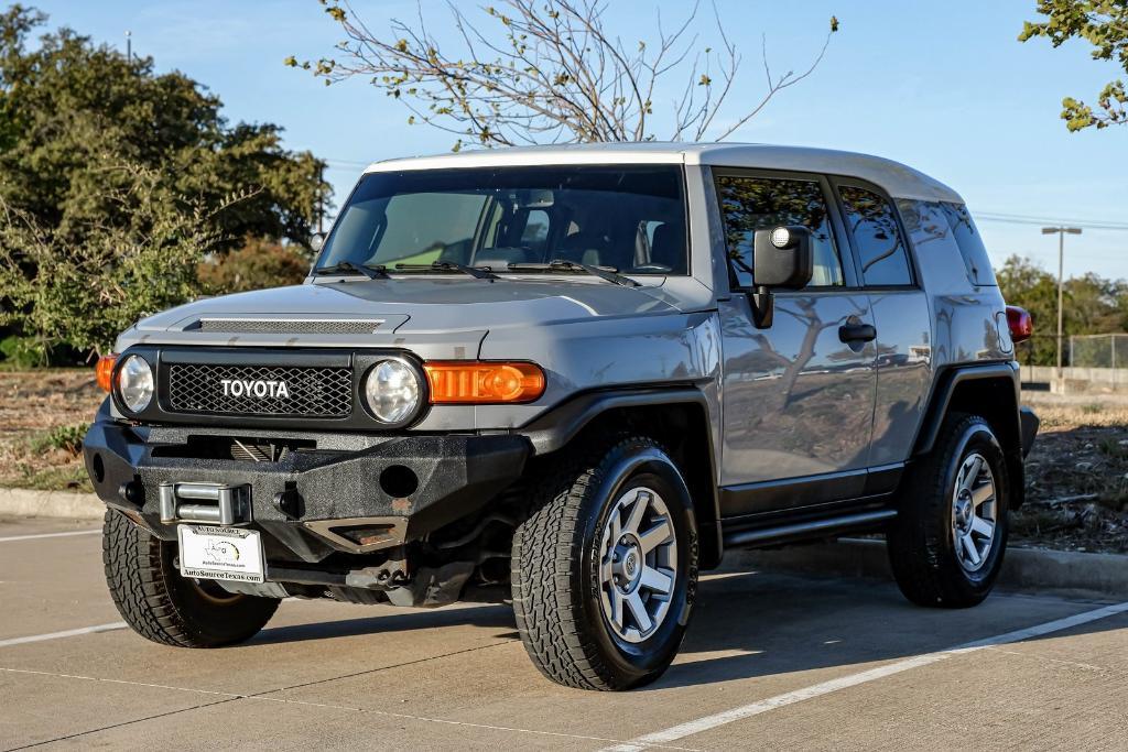 used 2014 Toyota FJ Cruiser car, priced at $25,000
