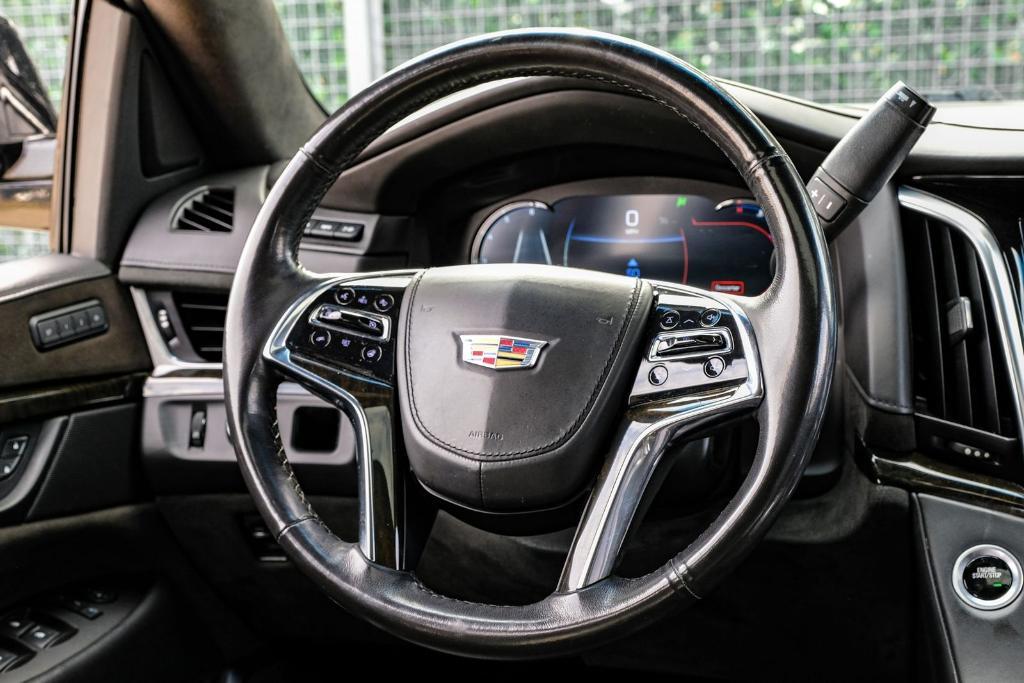 used 2019 Cadillac Escalade ESV car, priced at $29,999