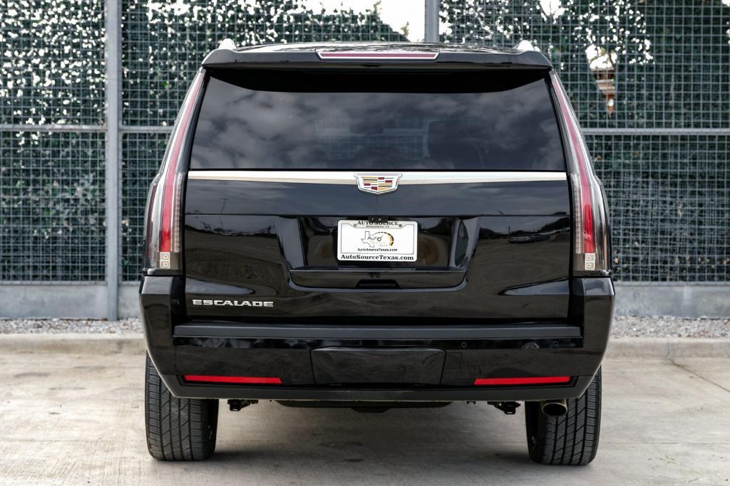 used 2019 Cadillac Escalade ESV car, priced at $29,999