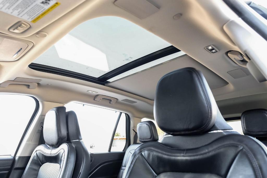 used 2022 Lincoln Aviator car, priced at $33,299