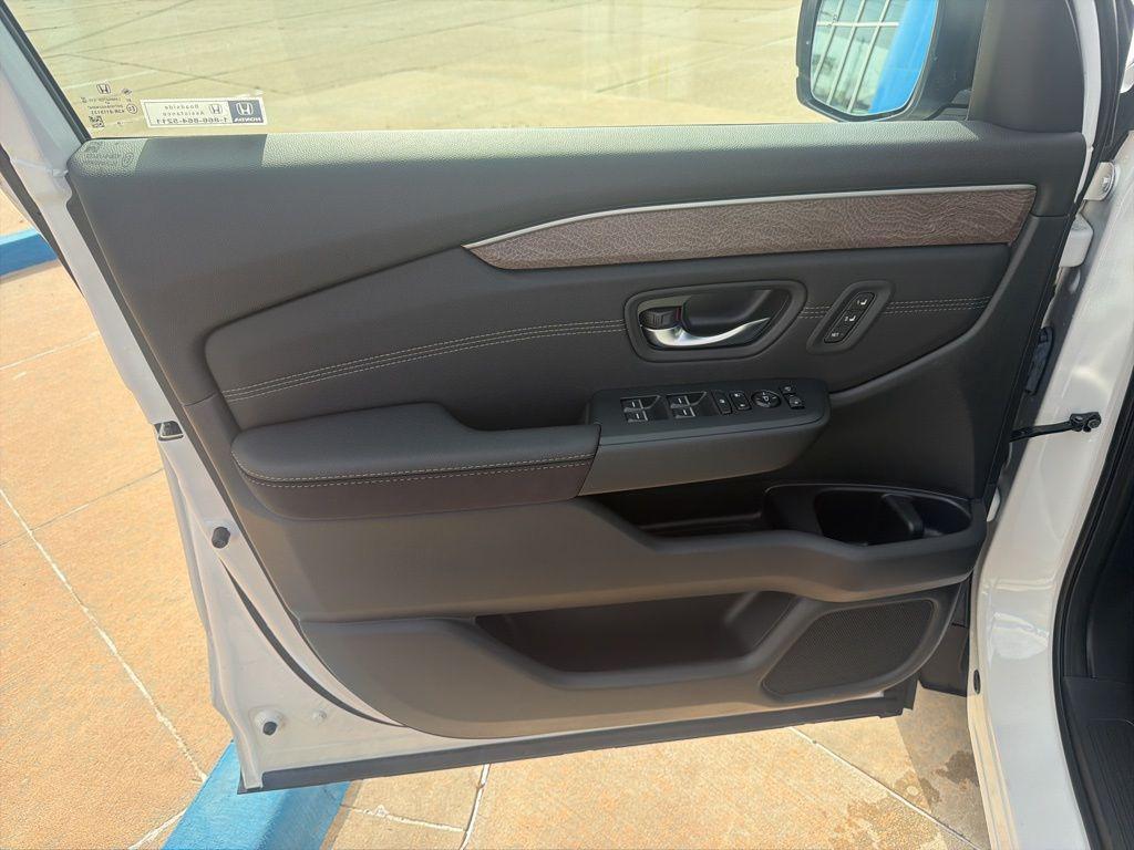 new 2026 Honda Pilot car, priced at $53,945