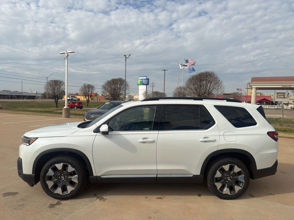new 2026 Honda Pilot car, priced at $53,945