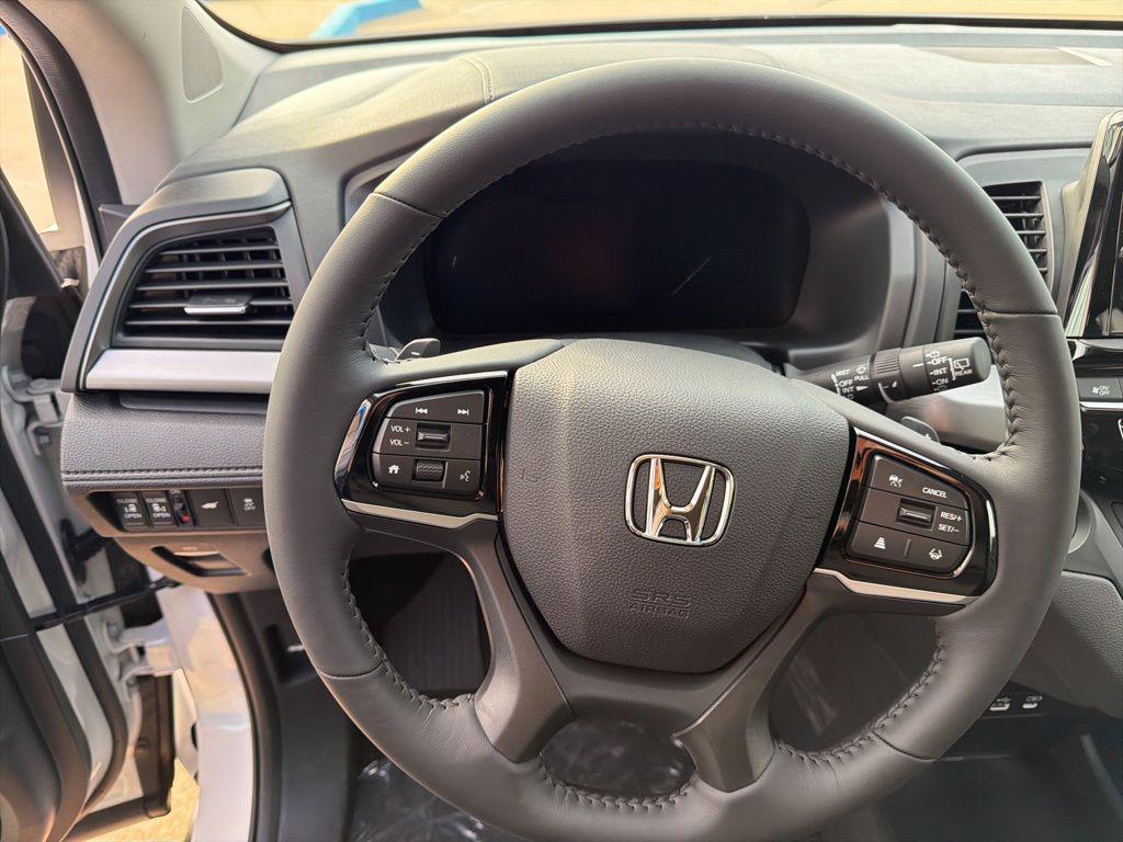 new 2026 Honda Odyssey car, priced at $42,665
