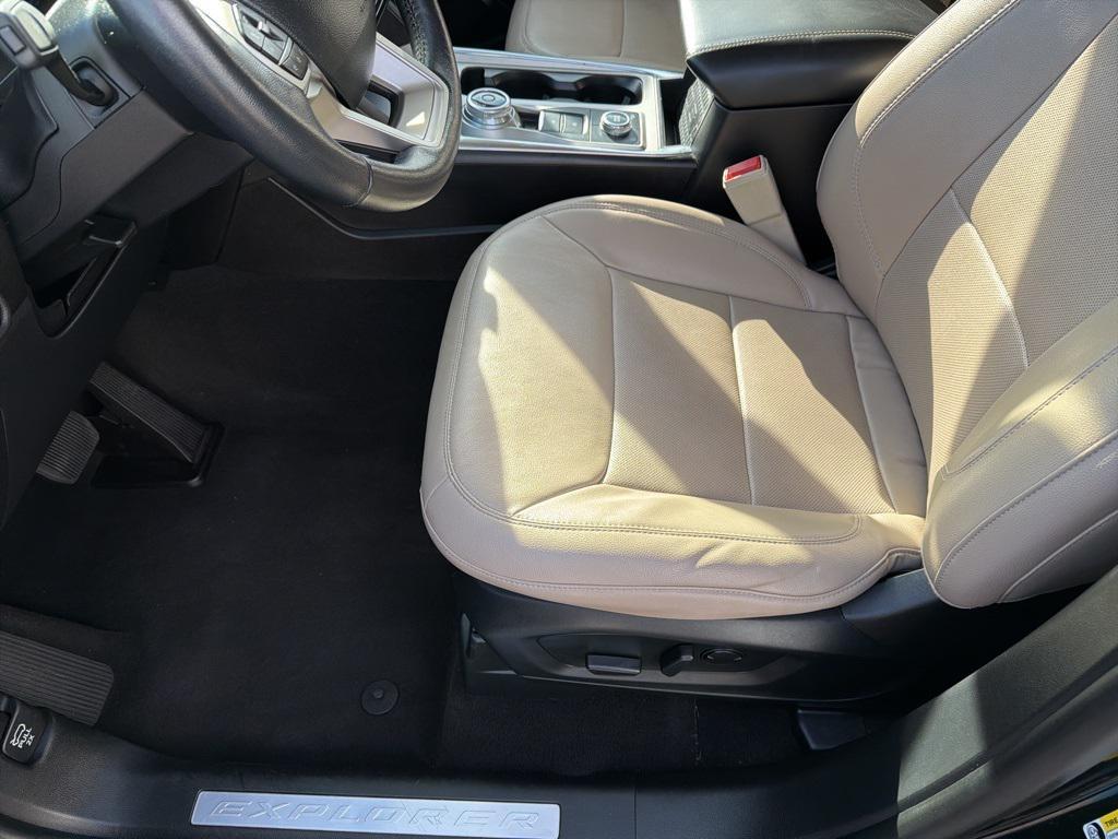 used 2023 Ford Explorer car, priced at $30,977