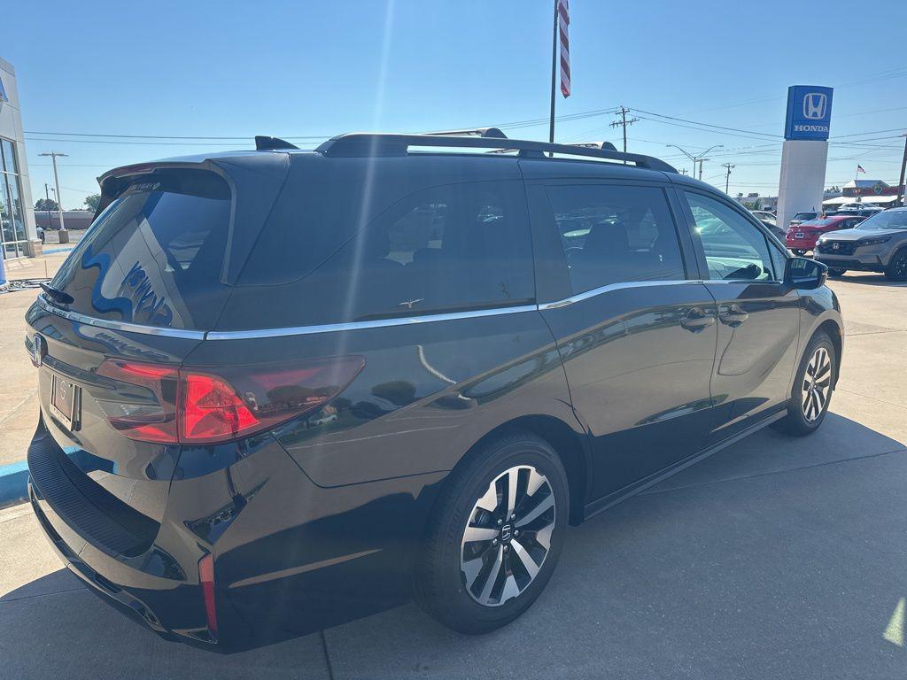 new 2026 Honda Odyssey car, priced at $42,683