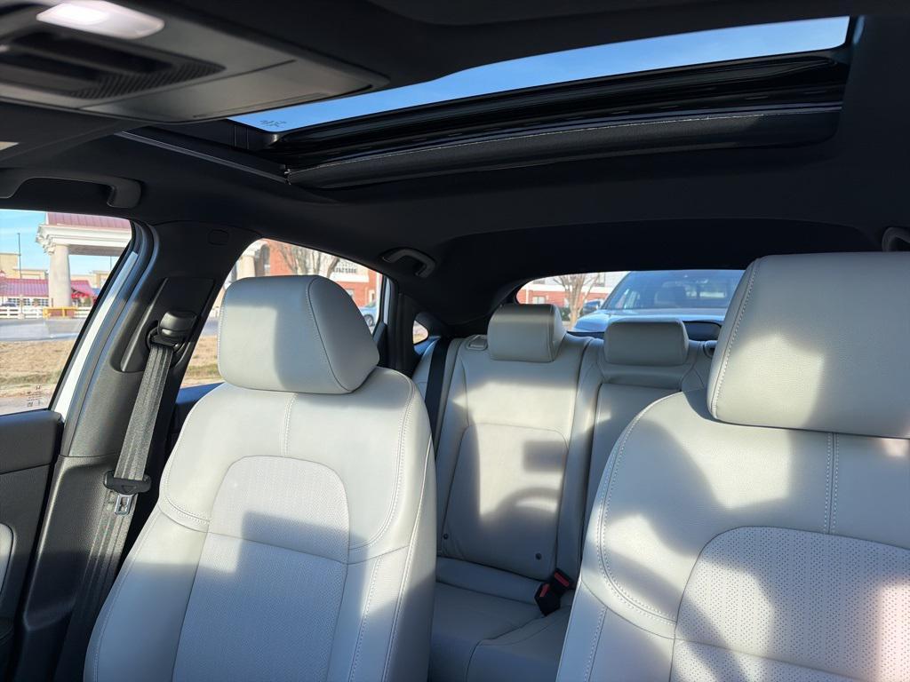 new 2026 Honda Civic Hybrid car, priced at $33,148