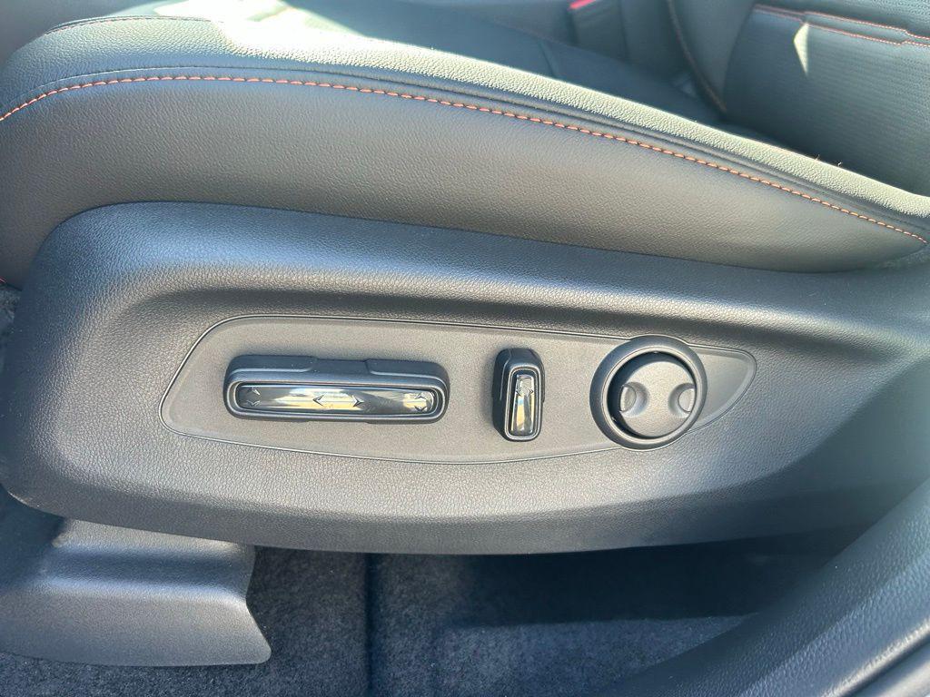 new 2026 Honda CR-V Hybrid car, priced at $38,694