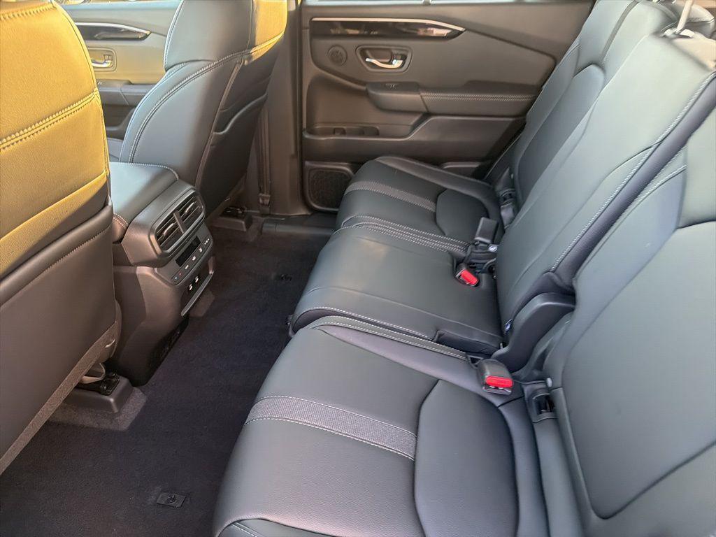 new 2026 Honda Pilot car, priced at $43,896