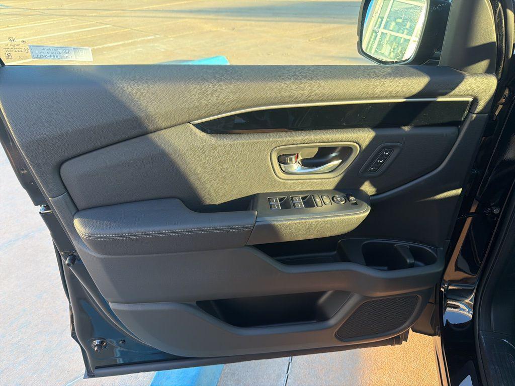 new 2026 Honda Pilot car, priced at $43,896