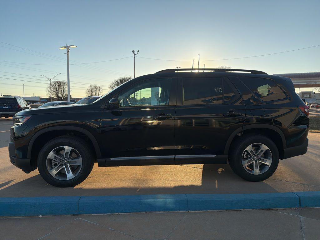 new 2026 Honda Pilot car, priced at $43,896