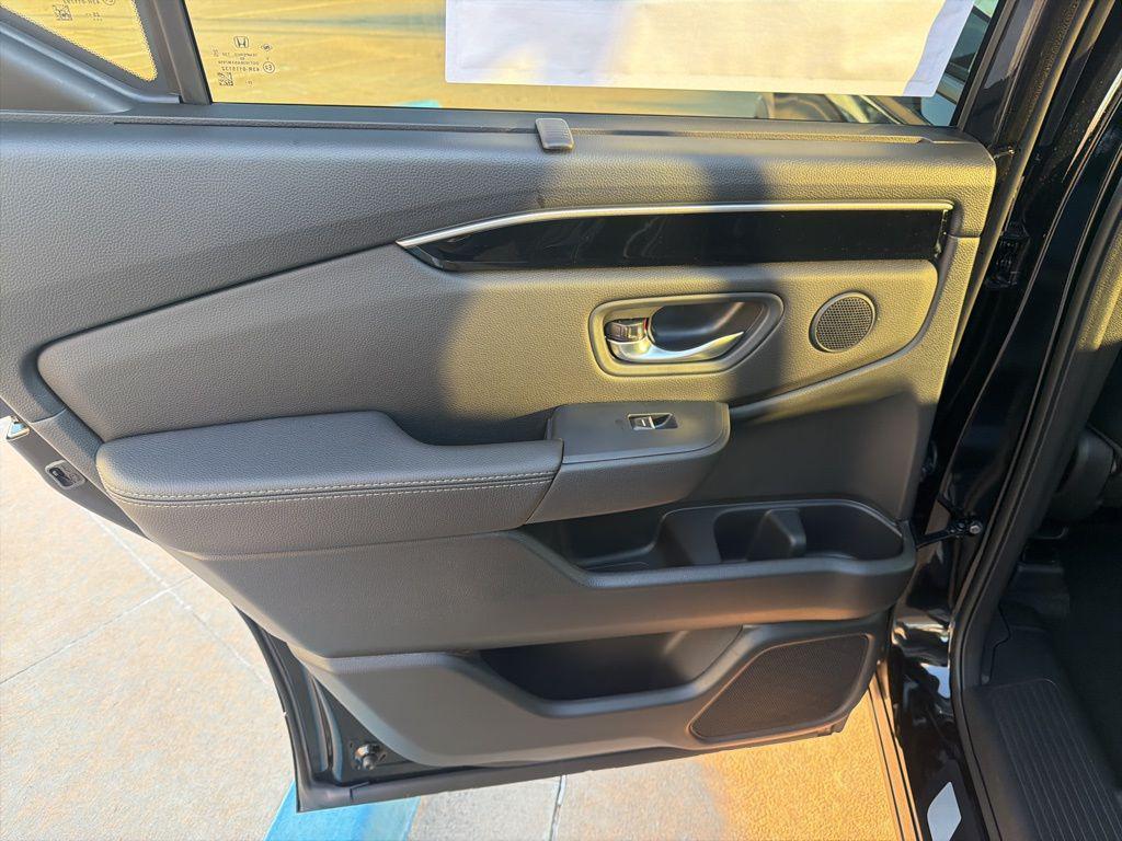 new 2026 Honda Pilot car, priced at $43,896