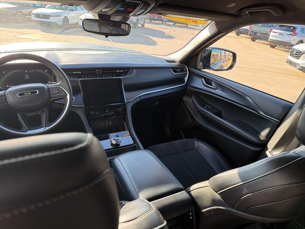 used 2024 Jeep Grand Cherokee L car, priced at $28,790