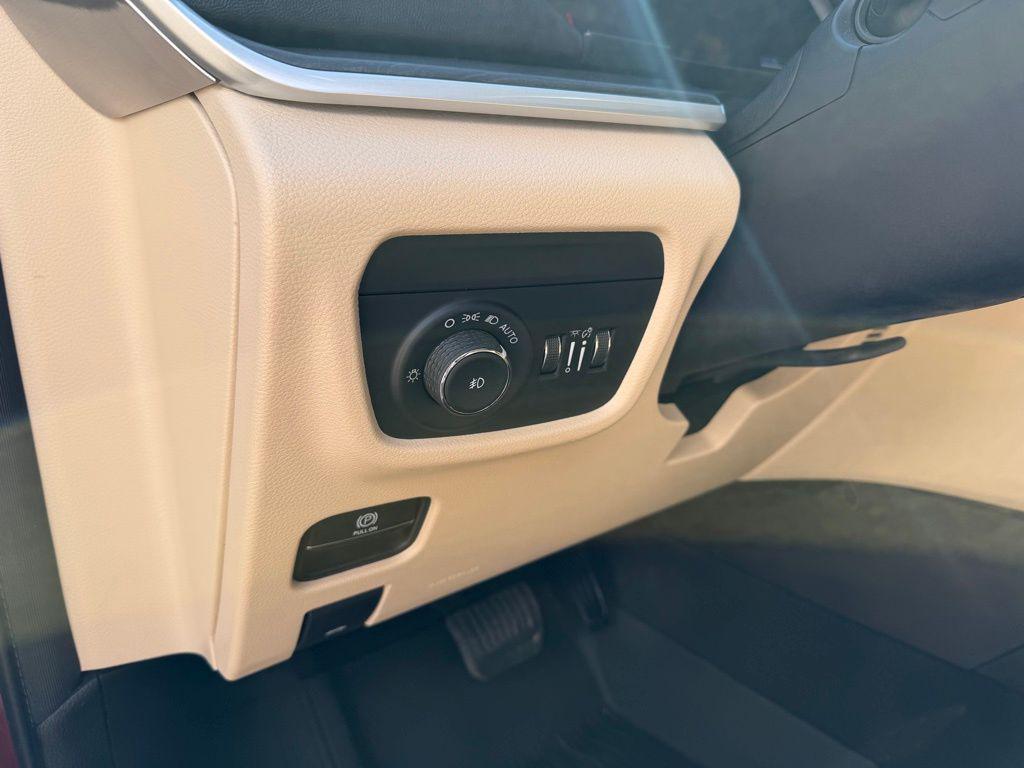 used 2021 Jeep Grand Cherokee L car, priced at $24,990