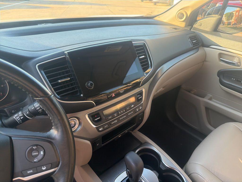 used 2020 Honda Pilot car, priced at $23,696