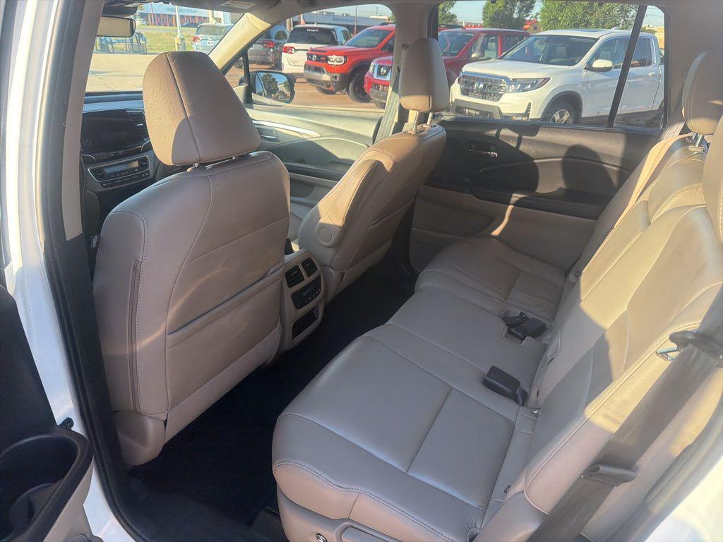 used 2020 Honda Pilot car, priced at $23,696