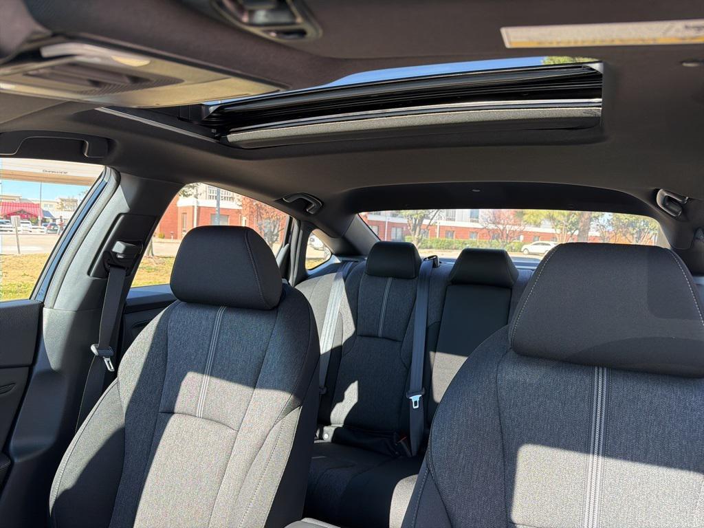 new 2025 Honda Accord Hybrid car, priced at $33,670