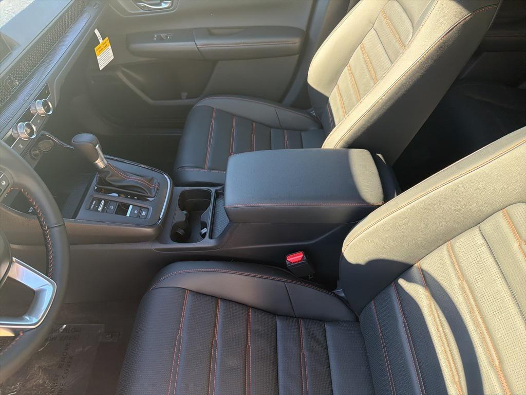 new 2026 Honda CR-V Hybrid car, priced at $39,685