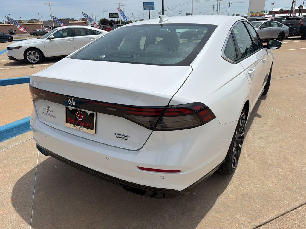 new 2026 Honda Accord Hybrid car, priced at $38,379